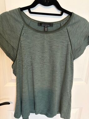 Olive Flutter Sleeve Tee in Green from White House Black Market